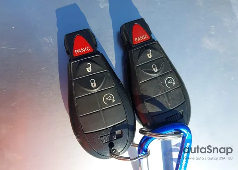 2018 Jeep Cherokee Latitude 4X4 z USA, uszkodzony, nr VIN 1C4PJMCB3JD588499